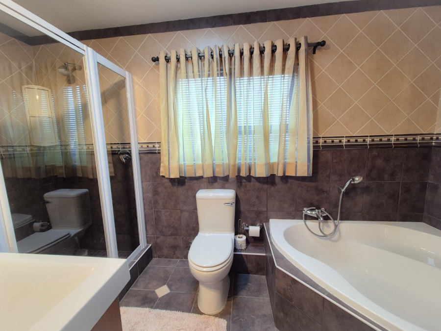 4 Bedroom Property for Sale in Maraldi Estate Free State